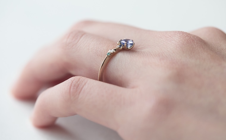 Curved Heart Ring-Sapphire