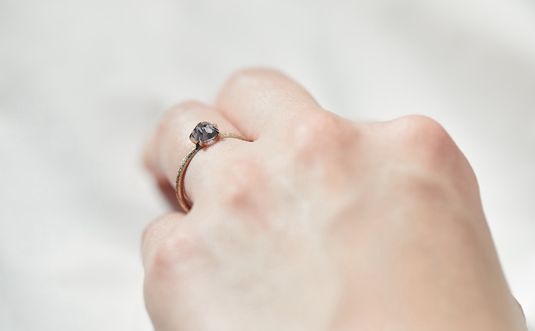 Stardust Ring-Gray Spinel