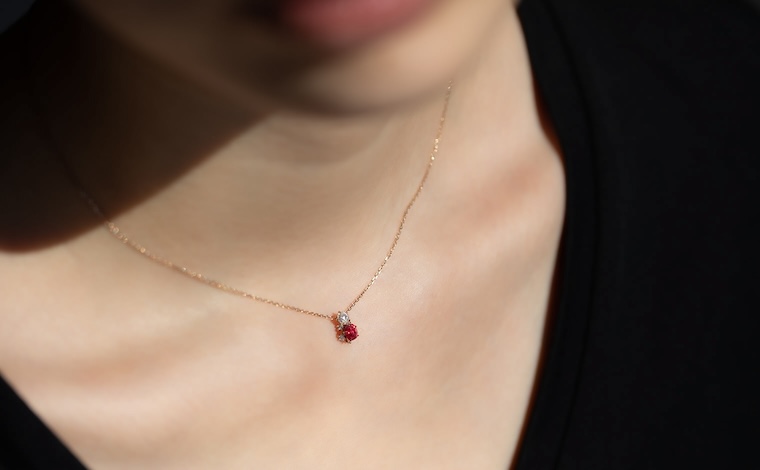 Crest Necklace-Spinel