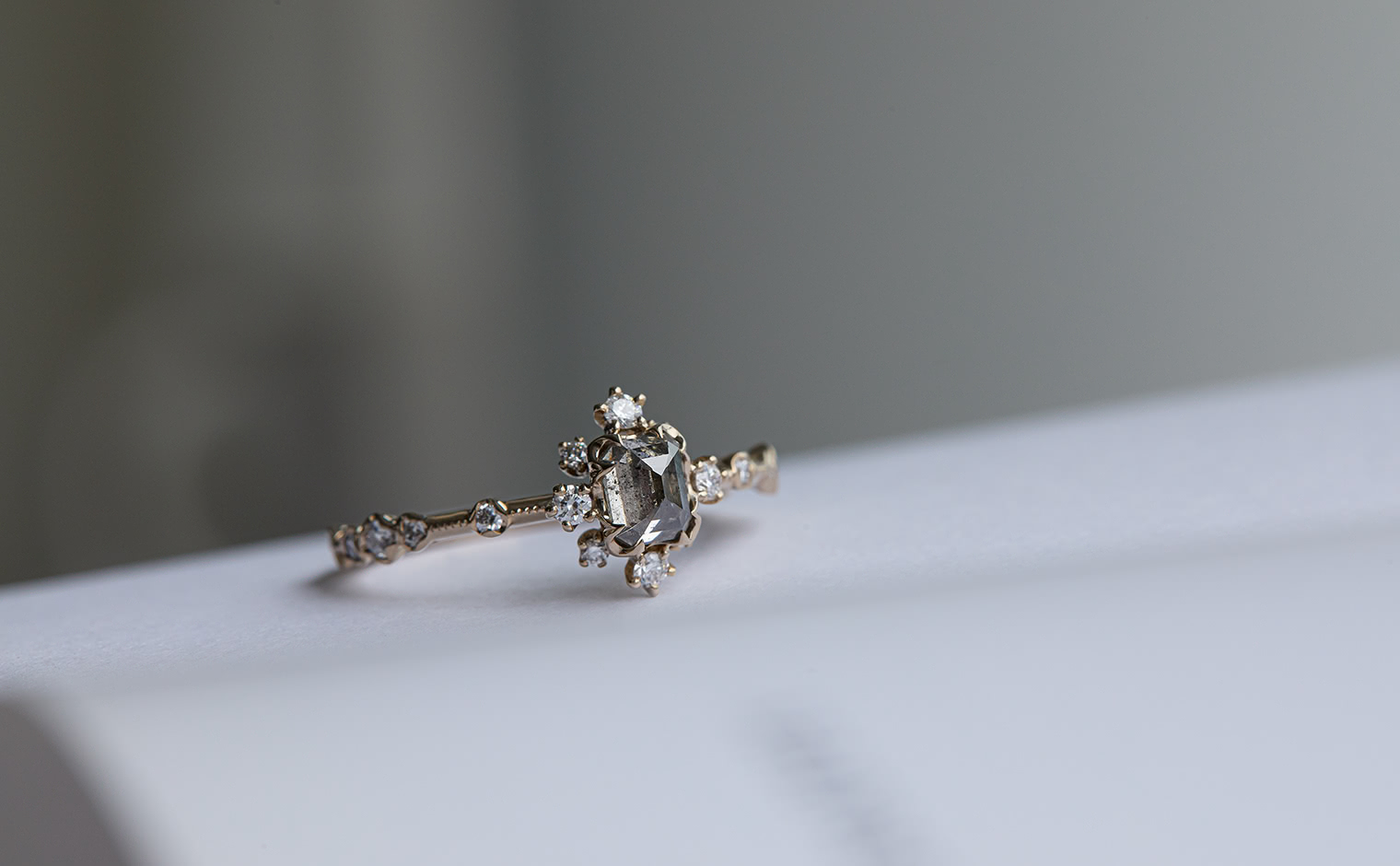 Snowflake Ring Supreme-Gray Diamond