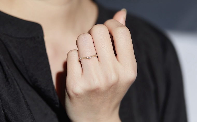 Curved Diamond Ring