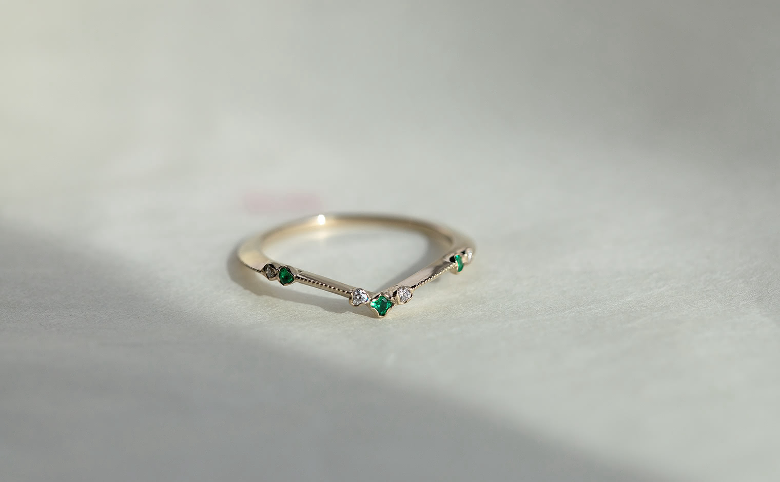 Curved Emerald Ring