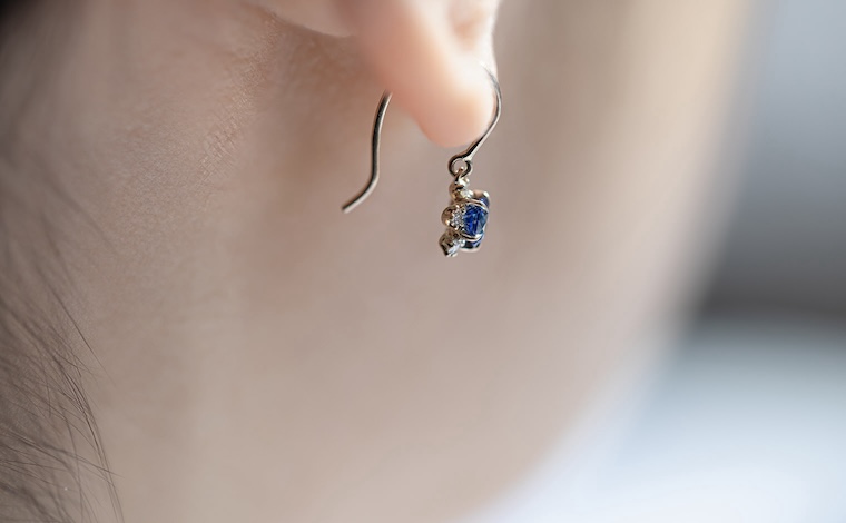 Snowflake Earrings-Sapphire