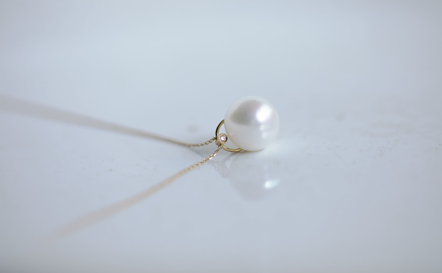 Pearl Handle Necklace