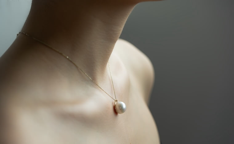 Pearl Handle Necklace