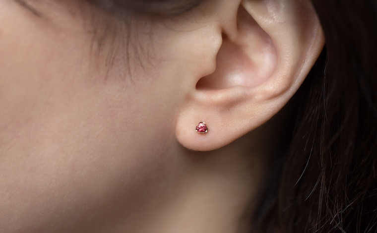 Iceberg Studs-Spinel