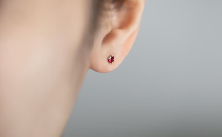 Iceberg Studs-Spinel