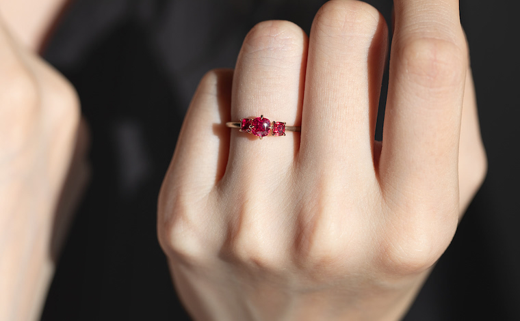 Triplets Iceberg Ring-Spinel